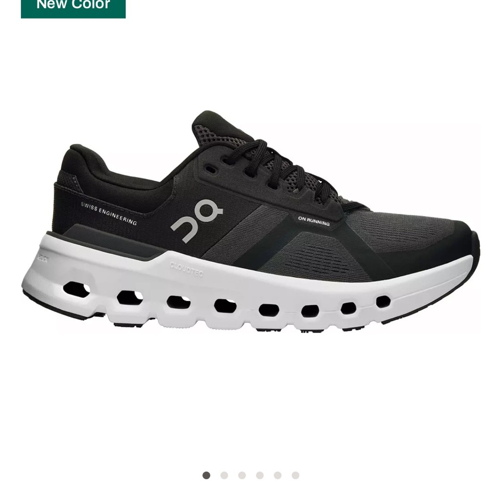 On cloud women Black and White Sneakers